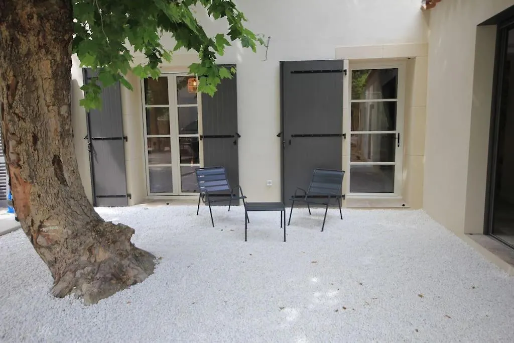 La Maison De L'Olivier Avignon 3*,