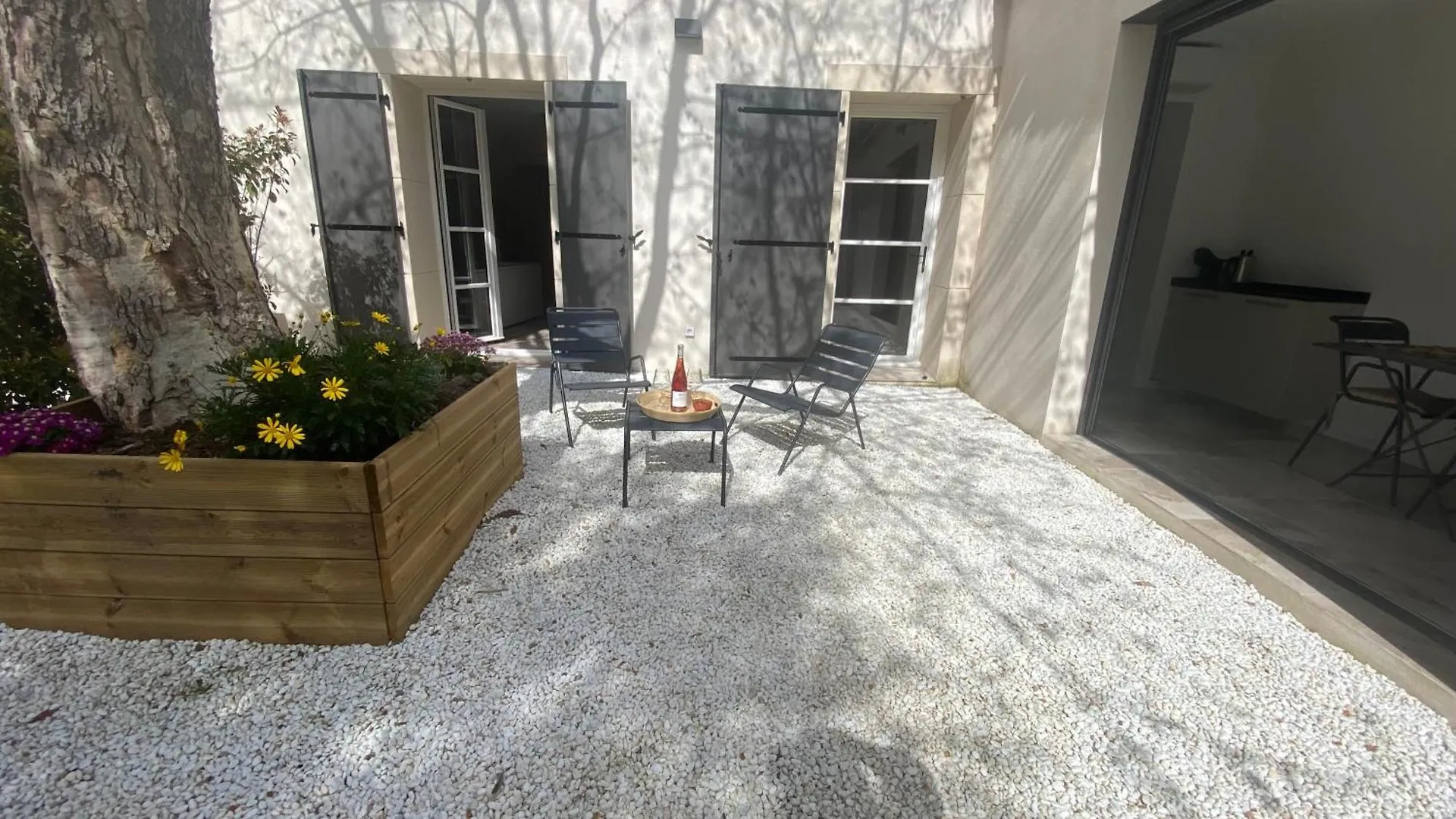 *** Bed & Breakfast La Maison De L'Olivier Avignon France
