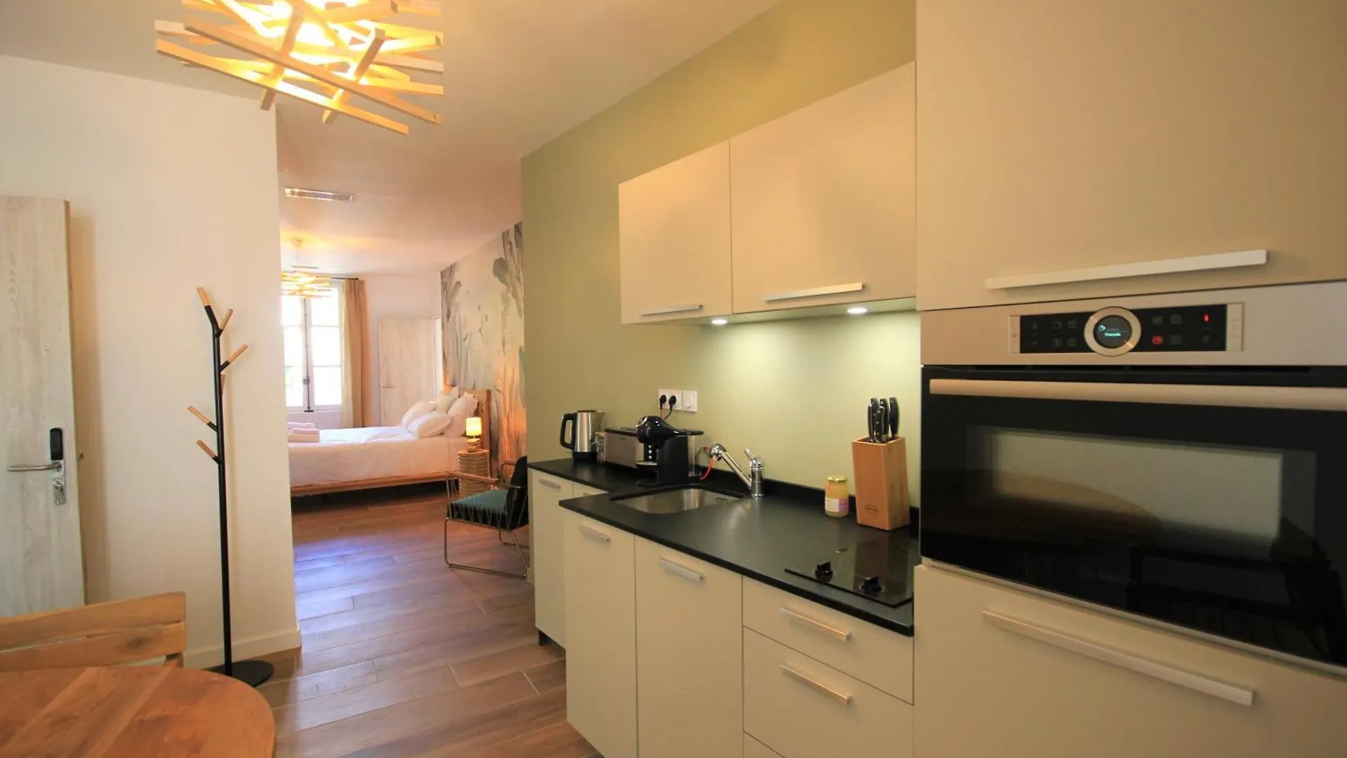 Bed & Breakfast La Maison De L'Olivier Avignon